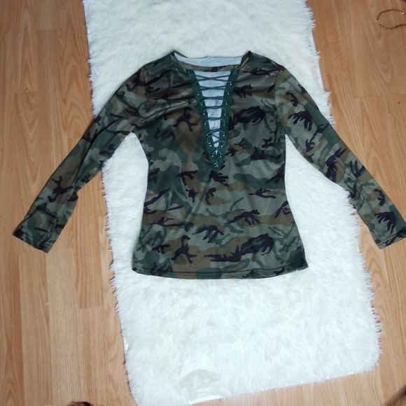 Army shirt open low cut - Picture 2 of 4